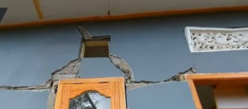 Deadly 4.8 magnitude earthquake hits Bali Island (Image source: RT/YouTube)