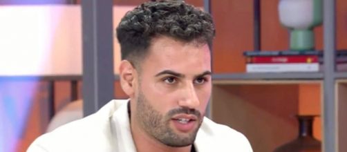 Asraf Beno ha llorado mientras hablada de Isabel Pantoja (@telecincoes)