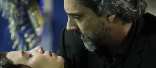 Cora e Z&eacute; em 'Imp&eacute;rio'. (Reprodu&ccedil;&atilde;o/TV Globo)