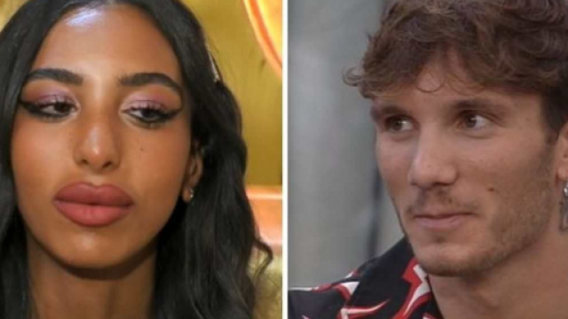 GF Vip, Lul&ugrave; impedisce a Manule di dormire con Aldo, rabbia web: 'Finge malanni, vergogna'.