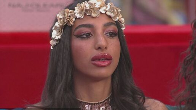 Grande Fratello Vip, Lul&ugrave; delusa da Manuel: &lsquo;A letto non si vergogna di baciarmi&rsquo;.