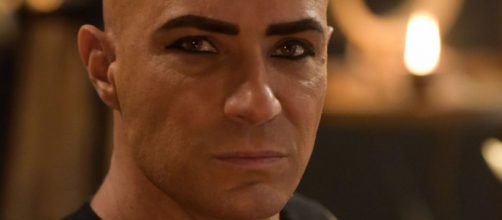 Sheshi em cena de 'G&ecirc;nesis' (Reprodu&ccedil;&atilde;o/Record TV)