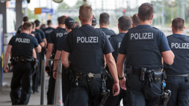 Germania: fermata l'ex segretaria nazista in fuga.
