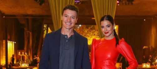 Rodrigo Faro posa ao lado da esposa (Reprodu&ccedil;&atilde;o/Instagram/@veraviel)