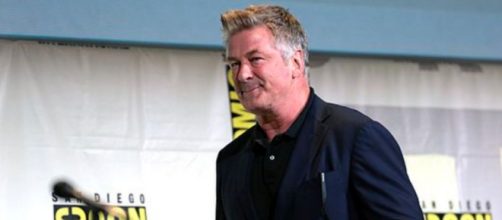 Alec Baldwin ha revelado que habl&oacute; con el marido de Halyna Hutchins (Wikimedia Commnons)