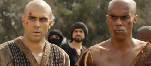 Jos&eacute; e Abumani em 'G&ecirc;nesis'. (Reprodu&ccedil;&atilde;o/RecordTV)