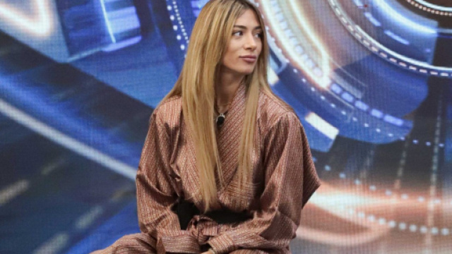 GFVip, urla esterne alla casa avvertono Soleil: &lsquo;Tutte false, attenta&lsquo;.