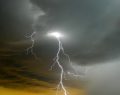 Meteo Salento, in arrivo il vortice mediterraneo: previsti pioggia e bufere di vento