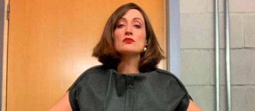 Las redes sociales han estallado con comentarios para Ana Morgade tras haber usado el portatrajes (Instagram/@anamorgade_oficial)