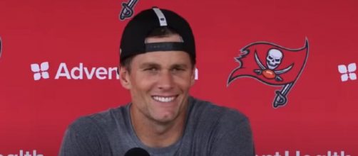 Brady had 4 touchdown passes vs Bears (Image source: Tampa Bay Buccaneers/YouTube)