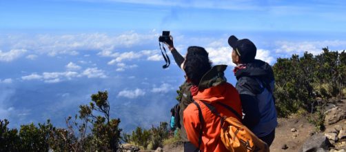 Ca&iacute;das desde lugares como acantilados y azoteas aparecen entre las principales causas de muerte al tomarse una autofoto (Pixabay)