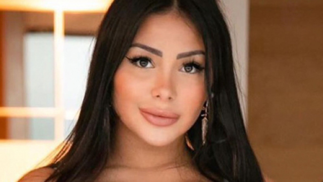 An&eacute;antie apr&egrave;s avoir perdu l'acc&egrave;s &agrave; son compte Instagram, Maeva Ghennam a retrouv&eacute; le sourire.