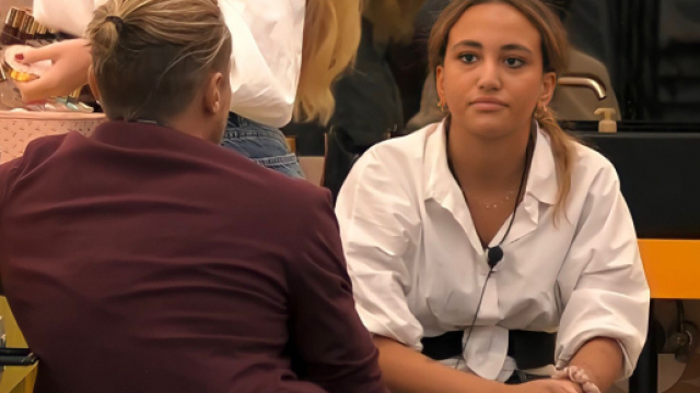 GFVip, l'ipotesi di Clarissa: 'Se metti Francesca contro Soleil, per me esce Sole'.