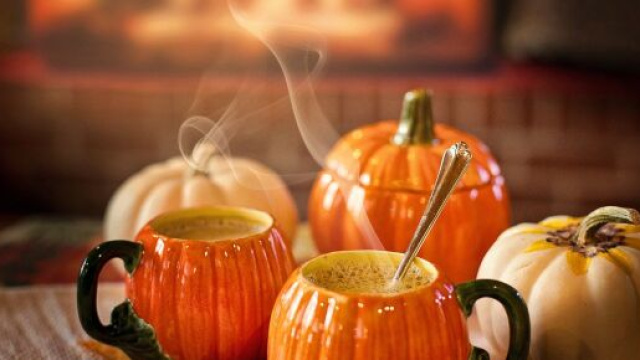 L'oroscopo weekend 30 e 31 ottobre: Halloween scatenato per Acquario, shopping per Cancro.