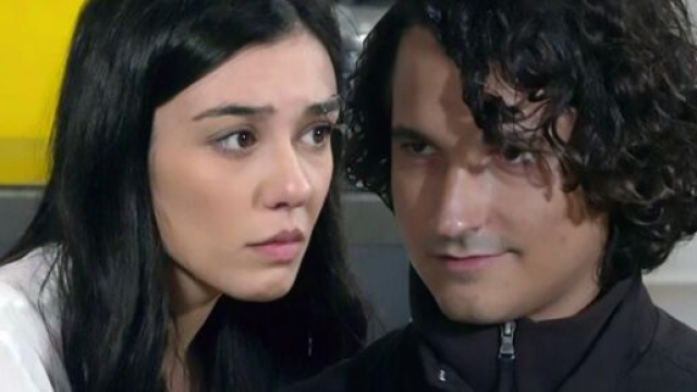 Un Posto al sole, spoiler al 5 novembre: Rossella &egrave; in pericolo a causa di Mattia, Silvia deve scegliere tra Michele e Giancarlo