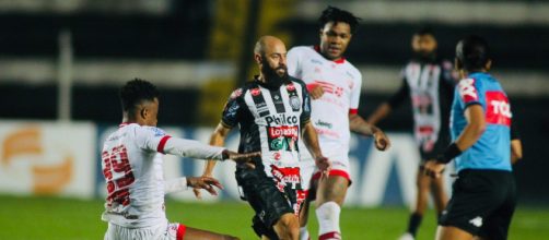 N&aacute;utico foi um dos times que se deram bem na rodada (Andr&eacute; Jonsson/Oper&aacute;rio Ferrovi&aacute;rio Esporte Clube)