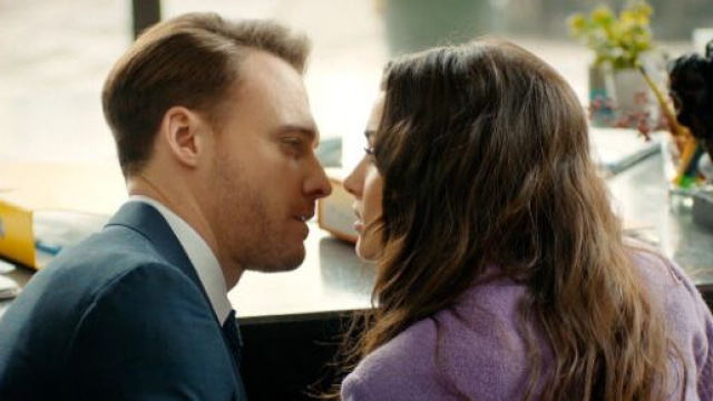 Love is in the air eccezionalmente in onda anche domenica 10 ottobre.