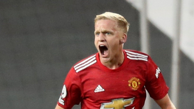 Donny van de Beek sarebbe nel mirino di Milan e Inter