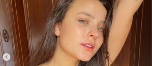 Larissa Manoela posa sem maquiagem (Reprodu&ccedil;&atilde;o/Instagram/@larissamanoela)