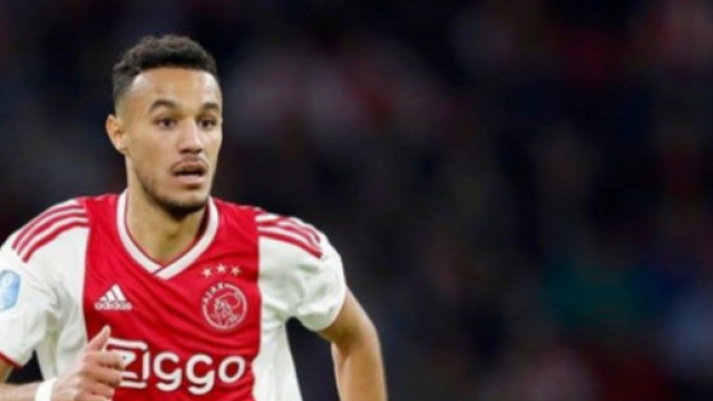 Noussair Mazraoui, terzino dell'Ajax.