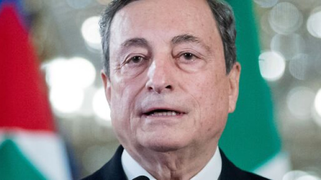 Pensioni, uscita per tutti da 62 anni o 41 di contributi: pressing sindacati sul governo.