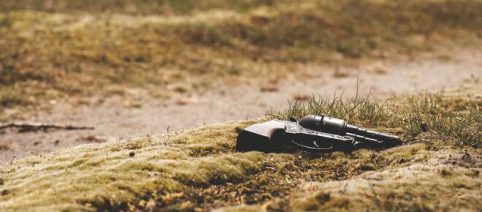 214 Hollywood cameramen demand a ban on real firearms on set