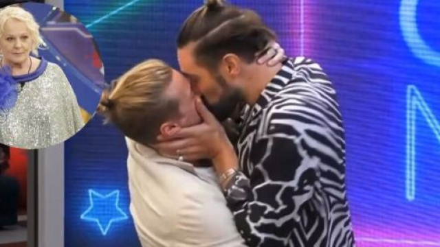 GF Vip, gaffe omofoba di Katia Ricciarelli.