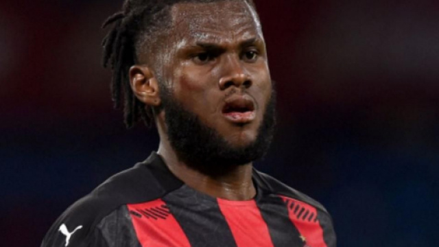 In foto Frank Kessi&eacute;, centrocampista del Milan.
