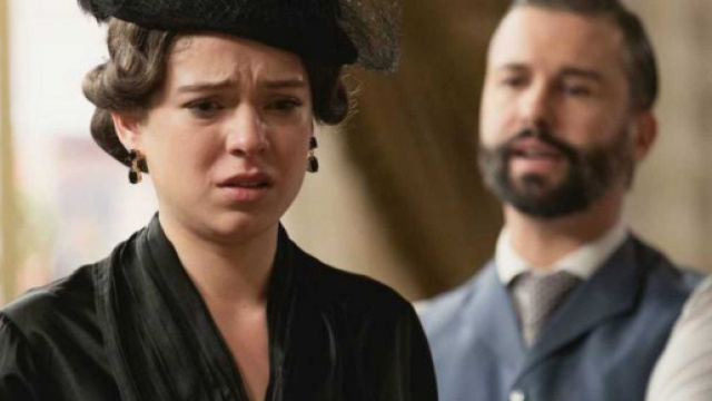 Una Vita, anticipazioni iberiche: Genoveva apprende la finta amnesia di Felipe.