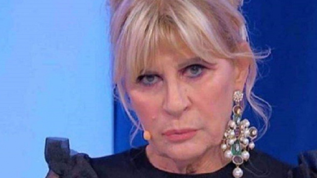 Uomini e Donne, Gemma in lacrime per Costabile: '&Egrave; stato lui a scappare'.