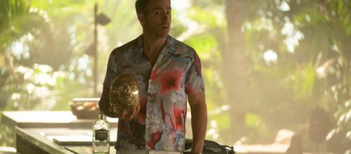 Ryan Reynolds em cena de 'Alerta Vermelho' da Netflix (Foto: Arquivo Blastingnews)