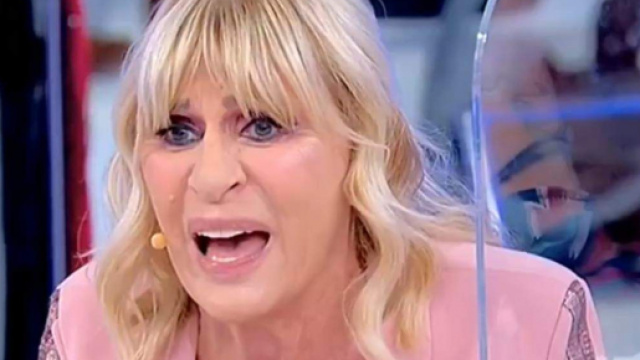 Uomini e Donne, anticipazioni: Gemma Galgani ha contratto il Coronavirus e resta a casa.