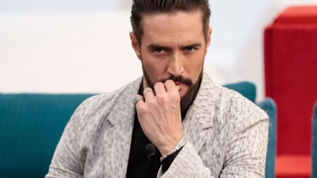GFVip, Alex Belli sbotta anche contro Signorini.