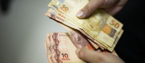 Aux&iacute;lio Brasil: pagamento come&ccedil;ou nesta quarta-feira (17) (Ag&ecirc;ncia Brasil)