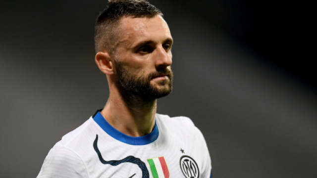 Brozovic tratta con l'Inter: il rinnovo appare pi&ugrave; vicino, convocato il ... - fanpage.it