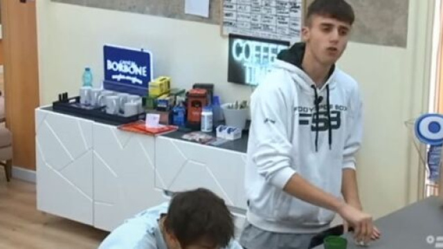 Amici 21, Luca D'Alessio perde le staffe con Serena: 'A me non mi dici silenzio' (Video).