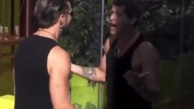 GFVip, Aldo litiga con Alex post puntata e perde le staffe: 'Non fare la suora' (Video).