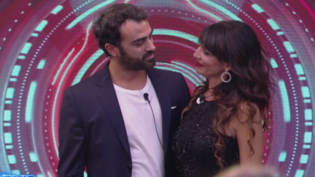 GF Vip, Signorini ironizza su Gianmaria: 'Ti sei lavato le mani?'.