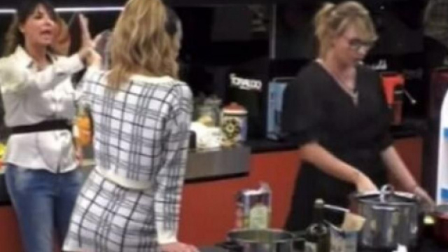 GFVip, Soleil rimprovera Miriana: 'Ma perch&eacute; devi parlare?' (VIDEO).