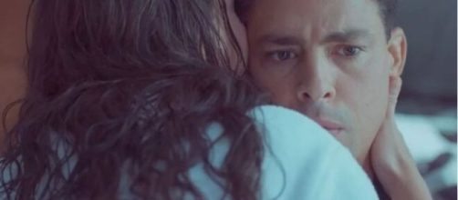 B&aacute;rbara e Christian em 'Um Lugar ao Sol' (Reprodu&ccedil;&atilde;o/TV Globo)