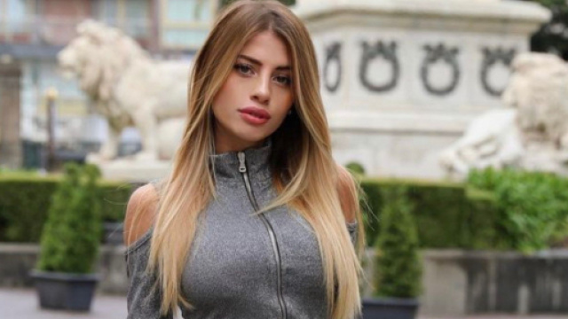 Chiara Nasti critica il Grande Fratello.