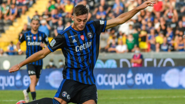 Lorenzo Lucca, bomber del Pisa.