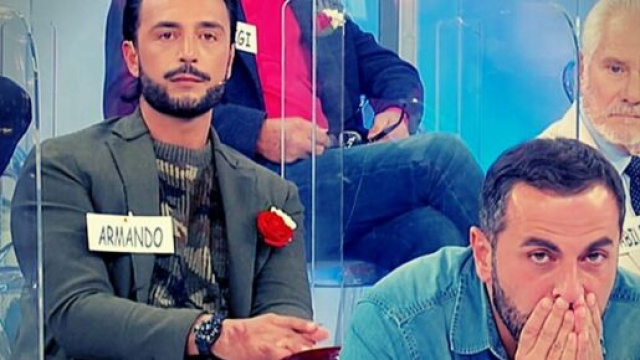 Uomini e donne: Marcello non ha mentito, Armando costretto a chiedergli scusa.