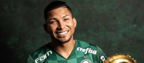 Rony celebrou vit&oacute;ria do time (Reprodu&ccedil;&atilde;o/Instagram/@rony7oficial)