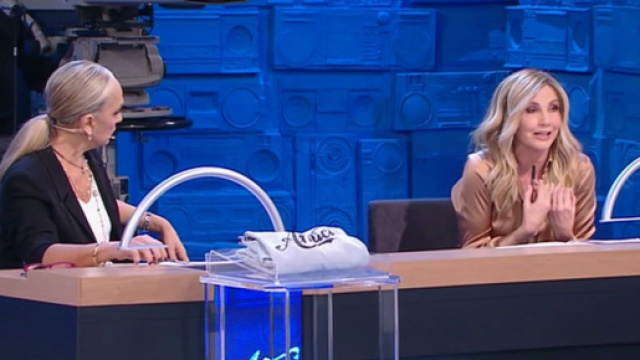 Amici 21, sfida di ballo tra Cuccarini e Celentano.