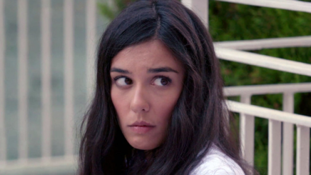 Un posto al sole, Rossella Graziani (Giorgia Gianetiempo).