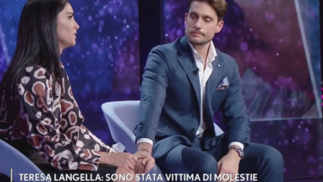 Uomini e donne, l'ex tronista Teresa in lacrime.
