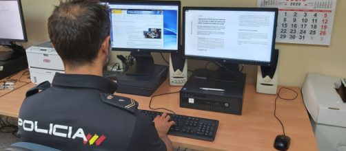 La Polic&iacute;a Nacional secuestr&oacute; material cibern&eacute;tico relacionado con el delito contra menores (Twitter/@Polic&iacute;a)