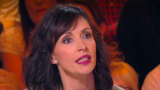 Herv&eacute; perd sa virginit&eacute; dans l'amour est dans le pr&eacute;, la s&eacute;quence choque la bande de TPMP - Source : capture d'&eacute;cran,C8