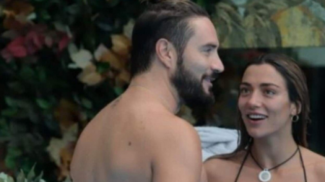 GFVip, Soleil mette in dubbio Alex Belli: 'Quando uscir&ograve; sapr&ograve; se &egrave; stato tutto reale'.
